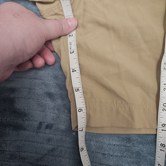 The North Face Womens Tan Shorts! - Picture 7 of 7